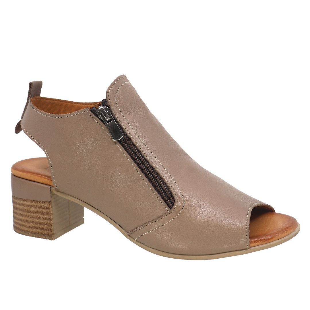 SANDALE EVERLY - GIA 09